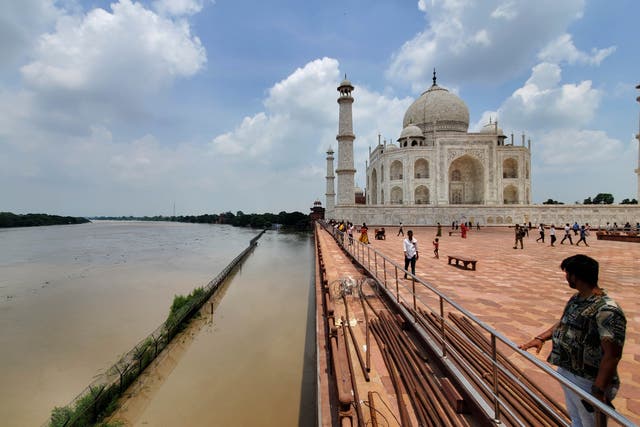 CORRECTION India Monsoon Floods Taj Mahal