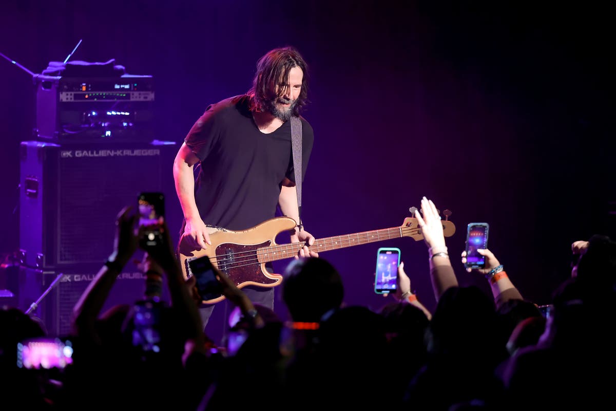 Keanu Reeves's rock band Dogstar to release first new album in 23 years - Vimarsana News
