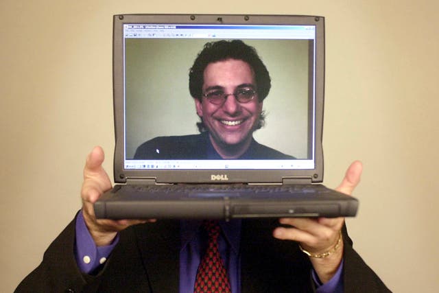 <p>
FILE - Computer hacker turned author Kevin Mitnick poses for a portrait Thursday, June 27, 2002, in Las Vegas. Mitnick</p>