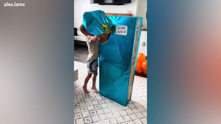 <p>Ed Sheeran surprises five-year-old boy with special birthday present.</p>