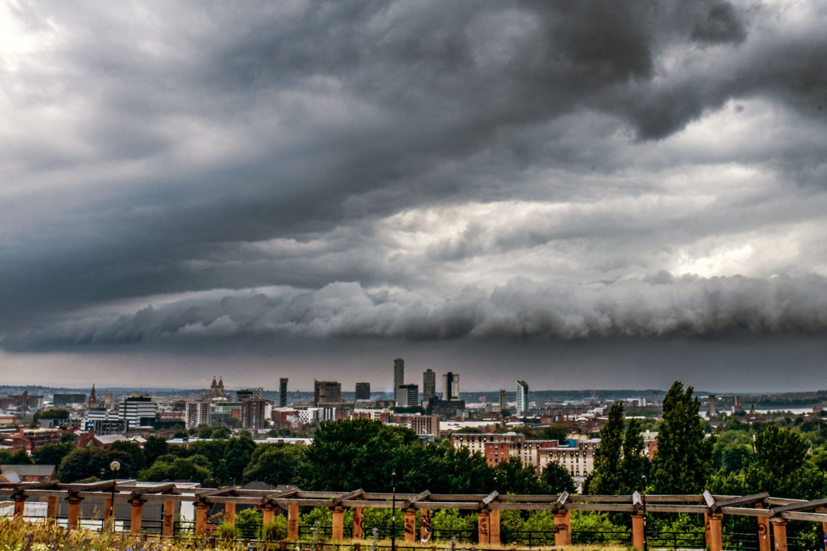 Wet and windy forecast for Saturday dampens start of summer holidays