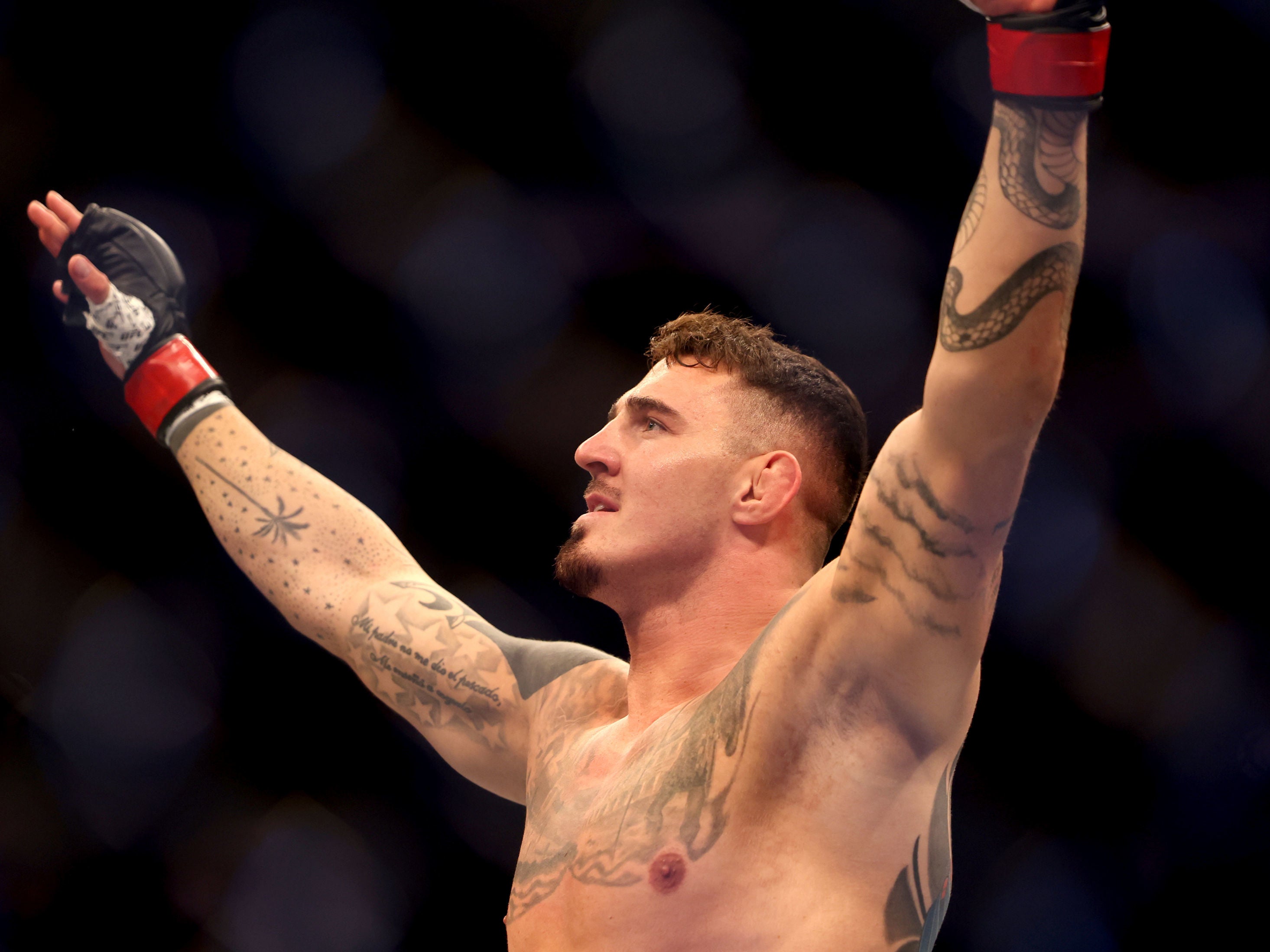 UFC London results Tom Aspinall finally banishes the ghosts of the past with Marcin Tybura triumph The Independent
