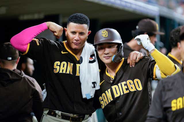 Machado empuja 2; Darvish labora 6 innnings y Padres blanquean 2-0 a  Azulejos