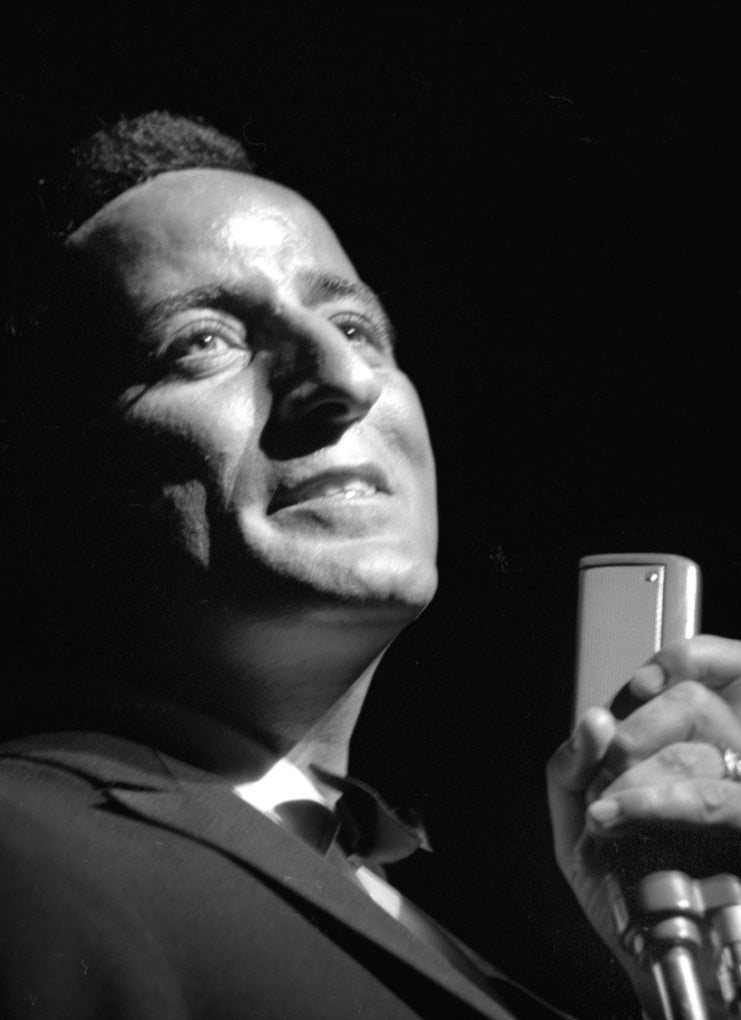 Bennett on stage at the opening of the Dunes hotel in Las Vegas, Nevada, in 1962