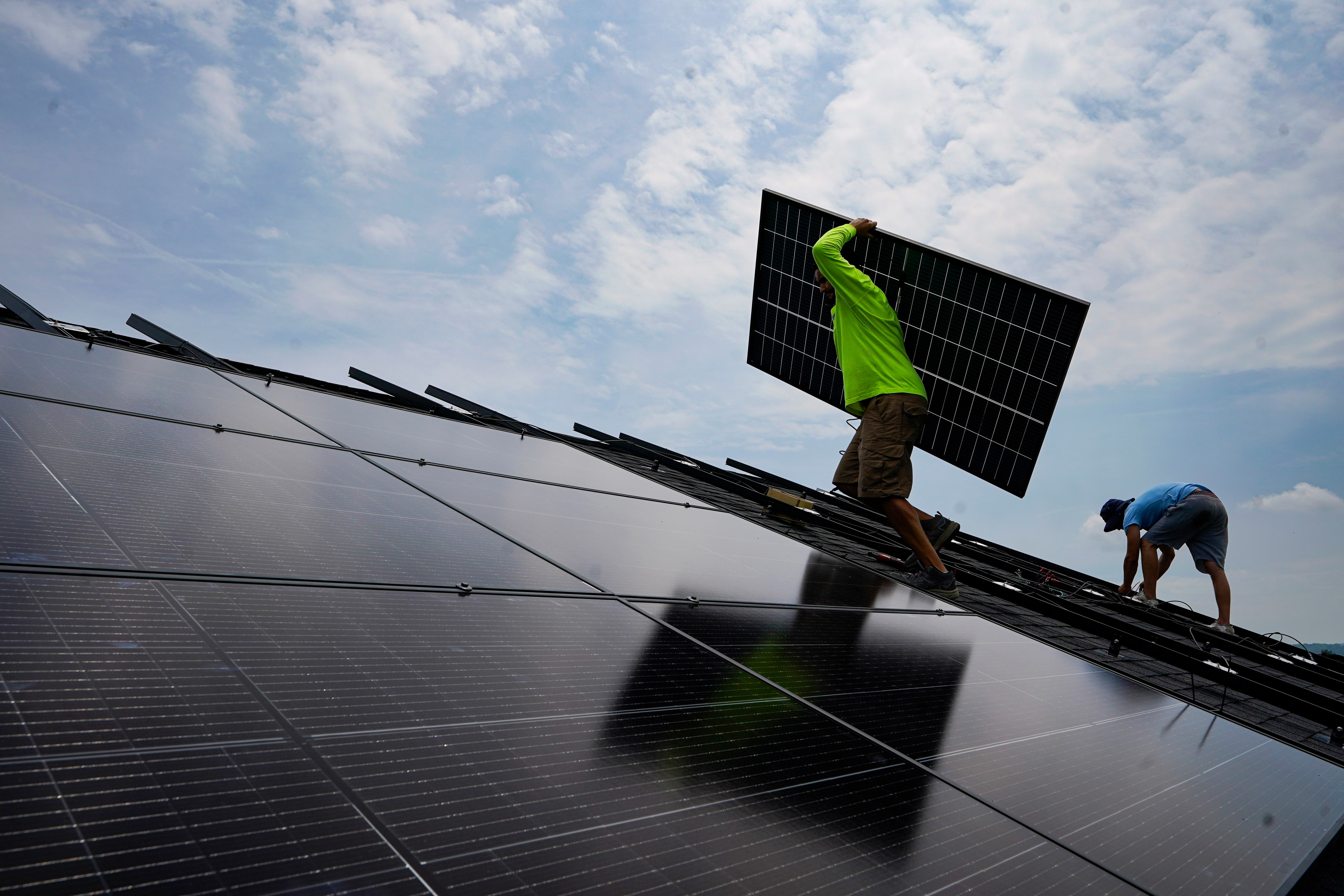 One year old, US climate law is already turbocharging clean energy technology - Vimarsana News