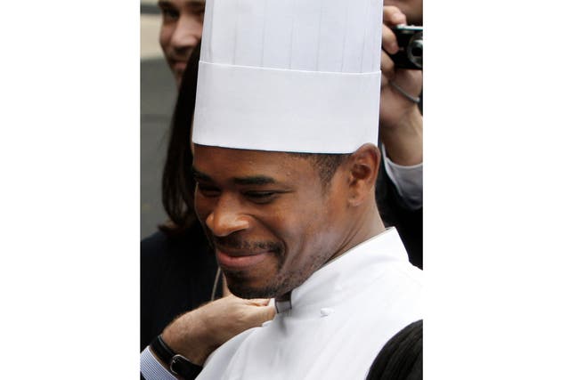 <p>White House Chef Tafari Campbell pictured on the South Lawn of the White House in November 2008</p>