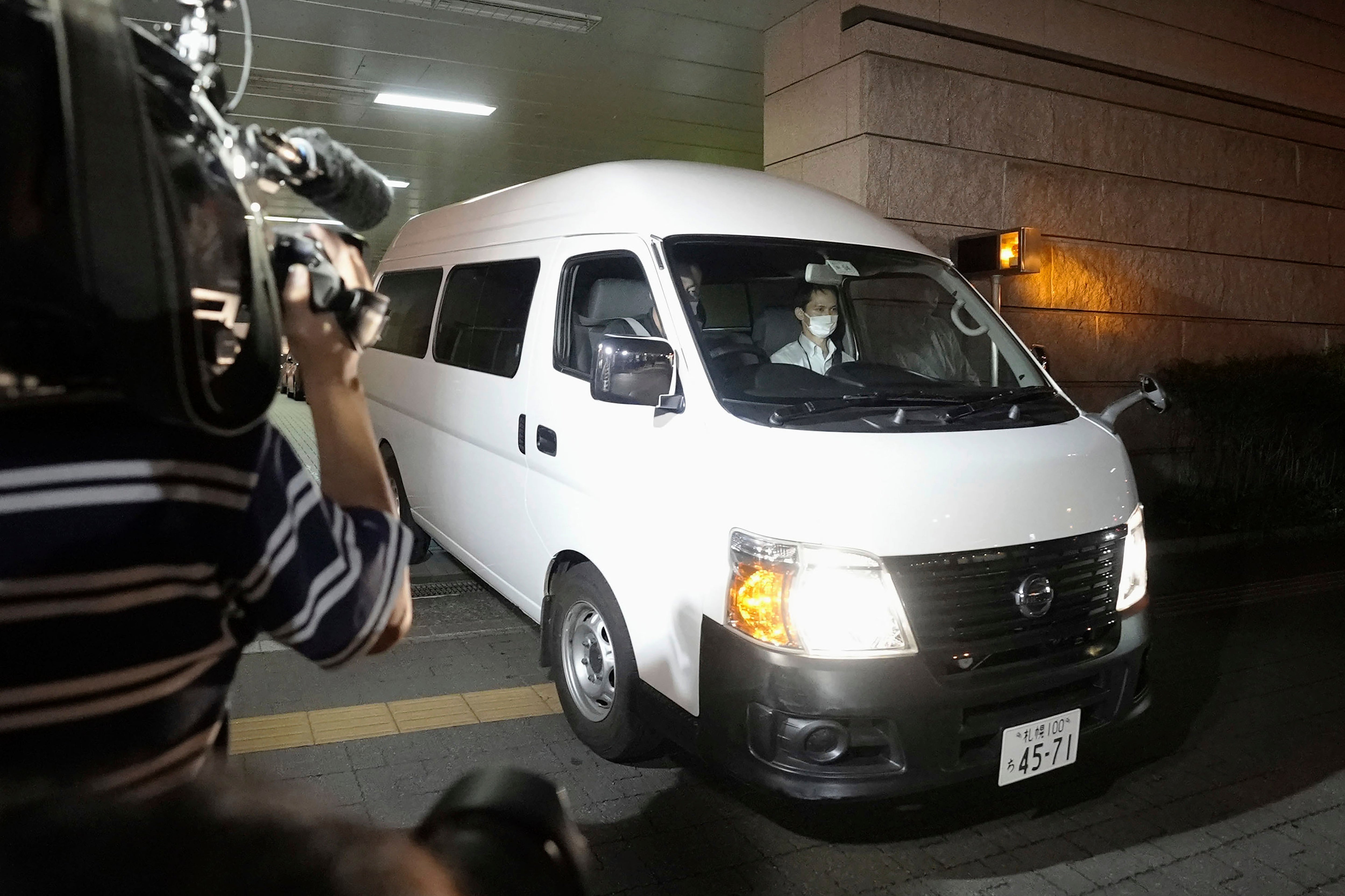 Runa Tamura, who was arrested in connection with the case that a headless man was found, is transferred from a police station in Sapporo