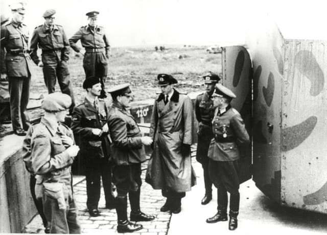 <p>Commandant Oberst Schwalm, Germany comander on Alderney, surrenders to Brigadier Alfred Ernest Snow </p>