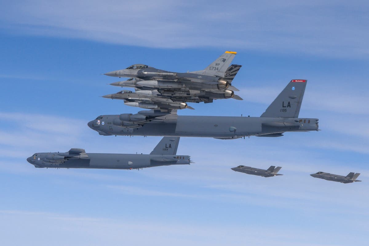 Южна Корея изстрелва бойни самолети, след като шест китайски и руски самолета навлизат в зоната й за противовъздушна отбрана