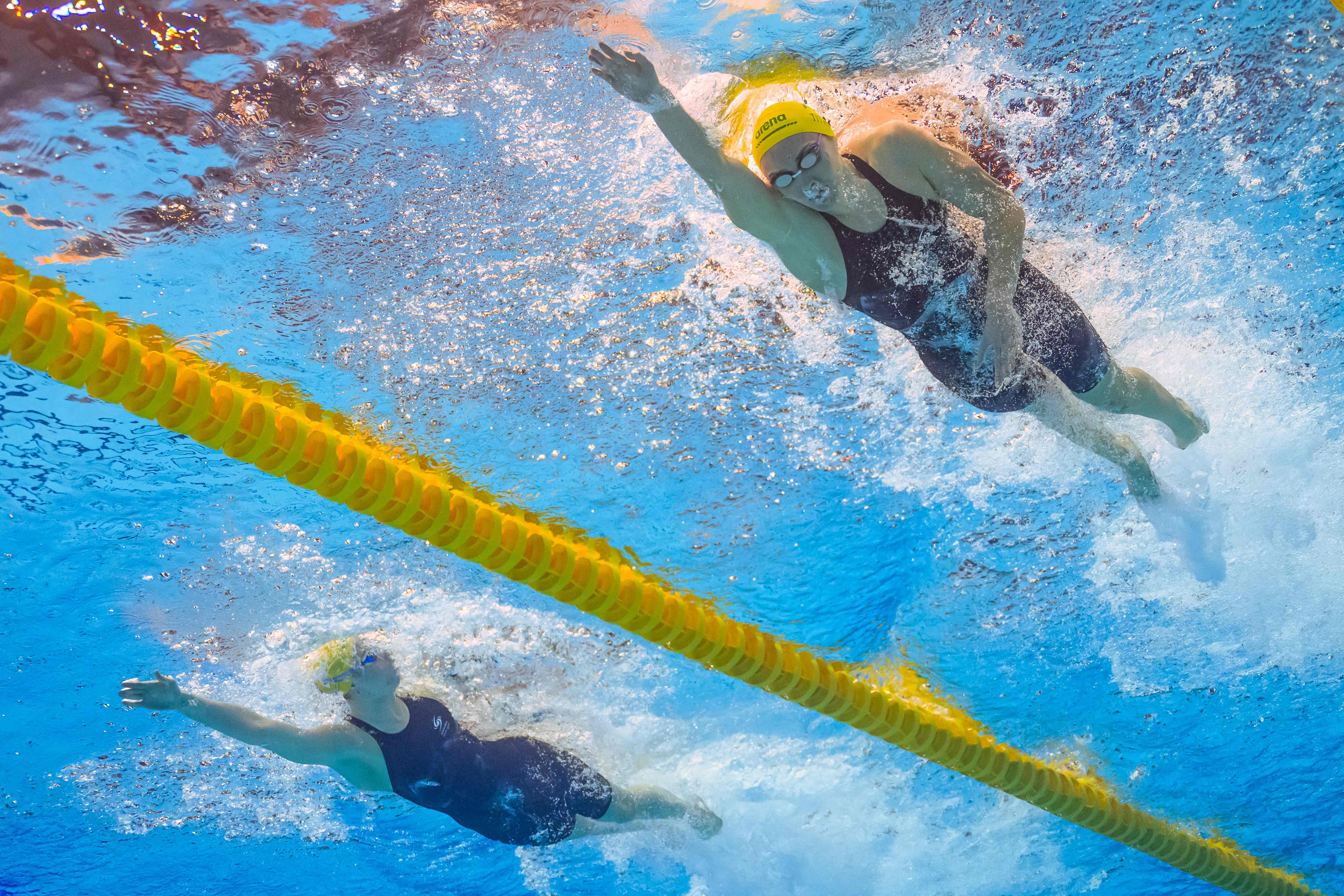 Mollie O’Callaghan sets a new world record in the women’s 200m freestyle