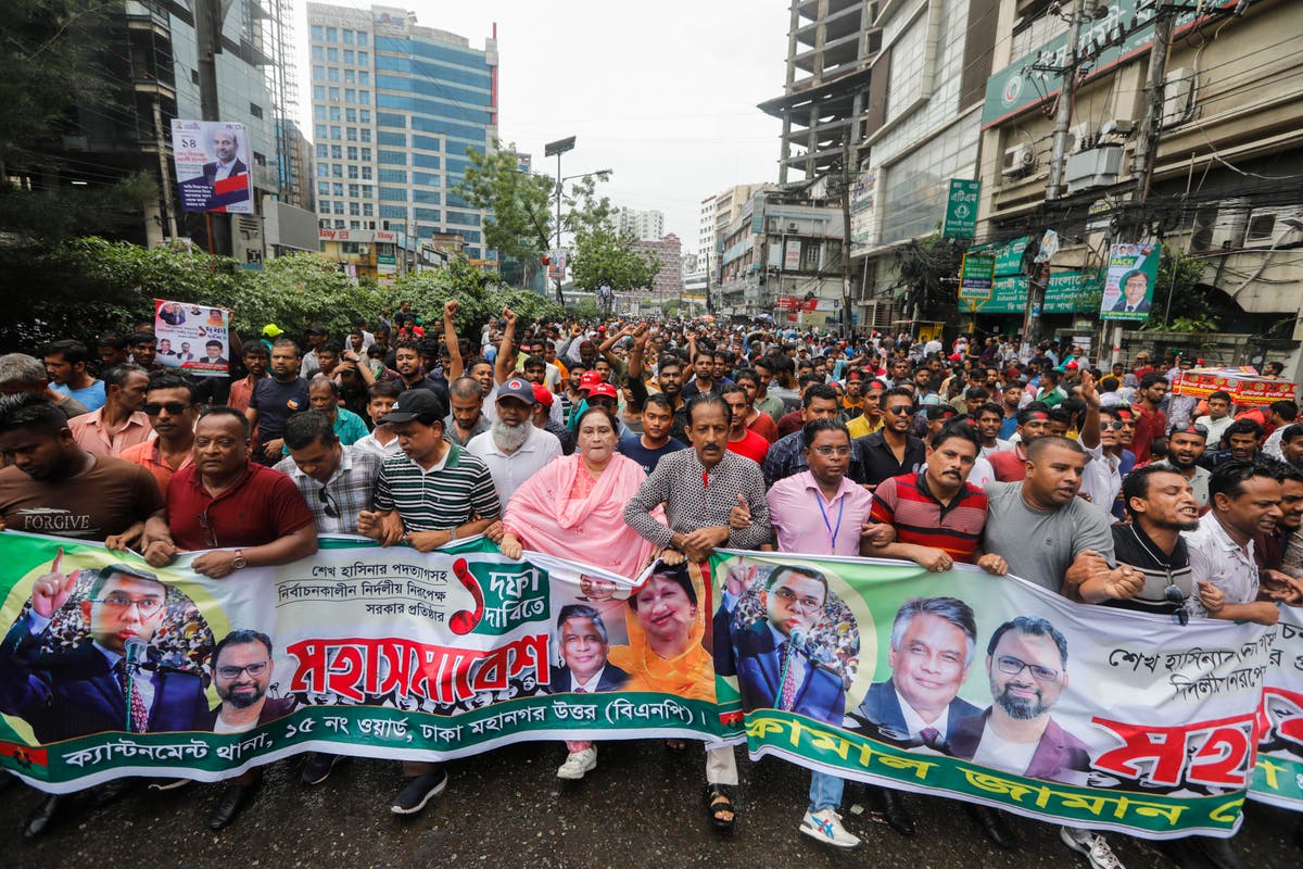 Bangladeshs Ruling And Opposition Parties Hold Rallies Over Who Should