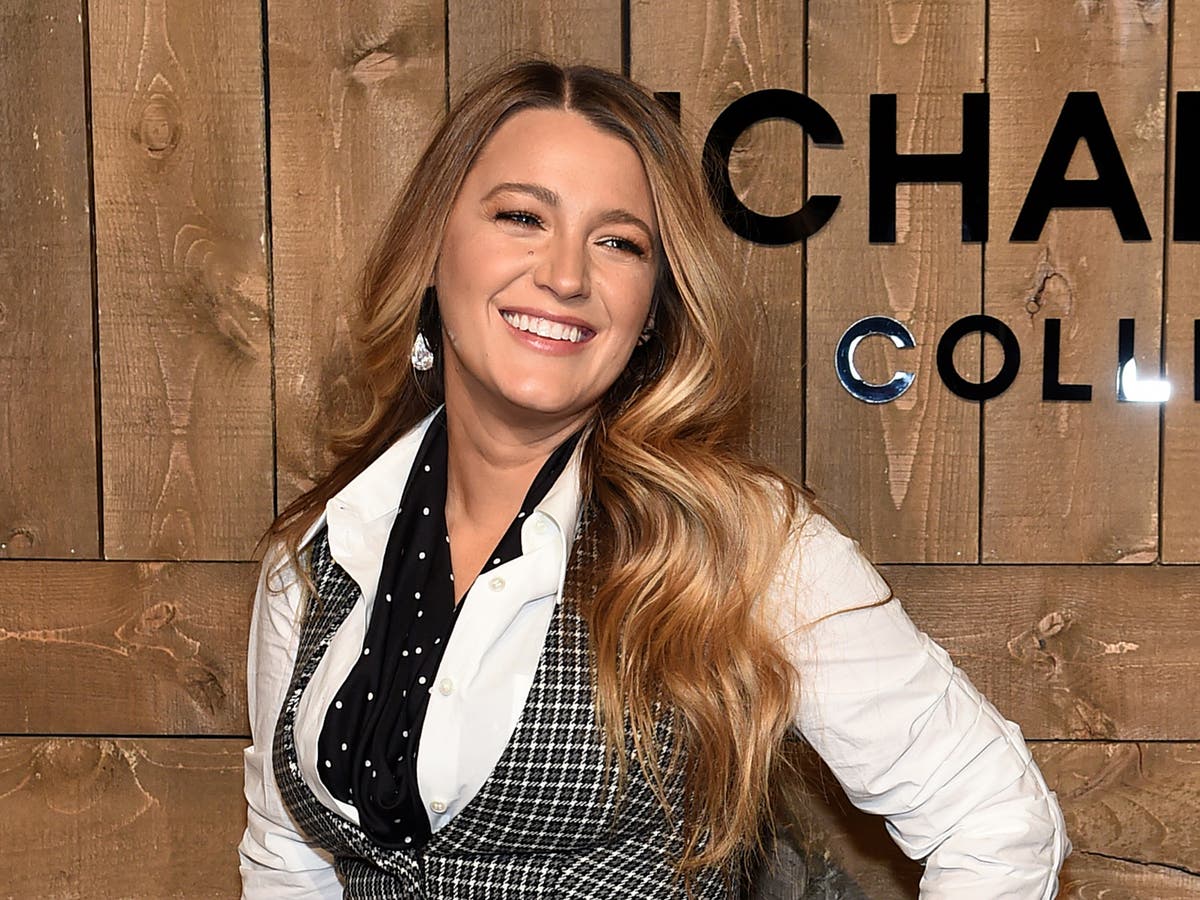 Blake Lively has amusing response after fan asks how she stays fit with four children Blake Lively has amusing response after fan asks how she stays fit with four children