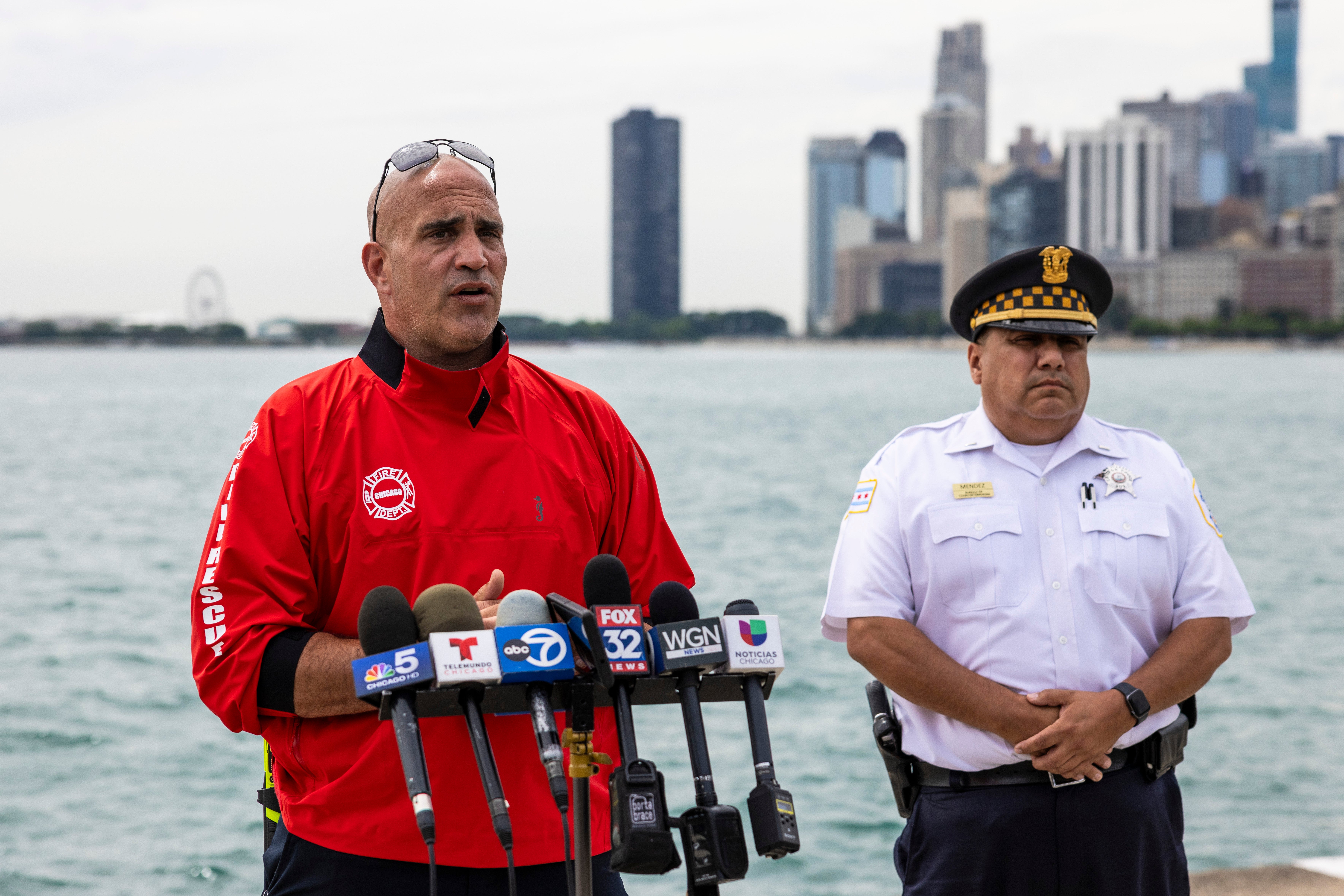 Boat Capsizes Chicago