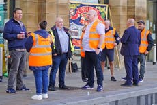 Government accused of preventing settlement as RMT members strike