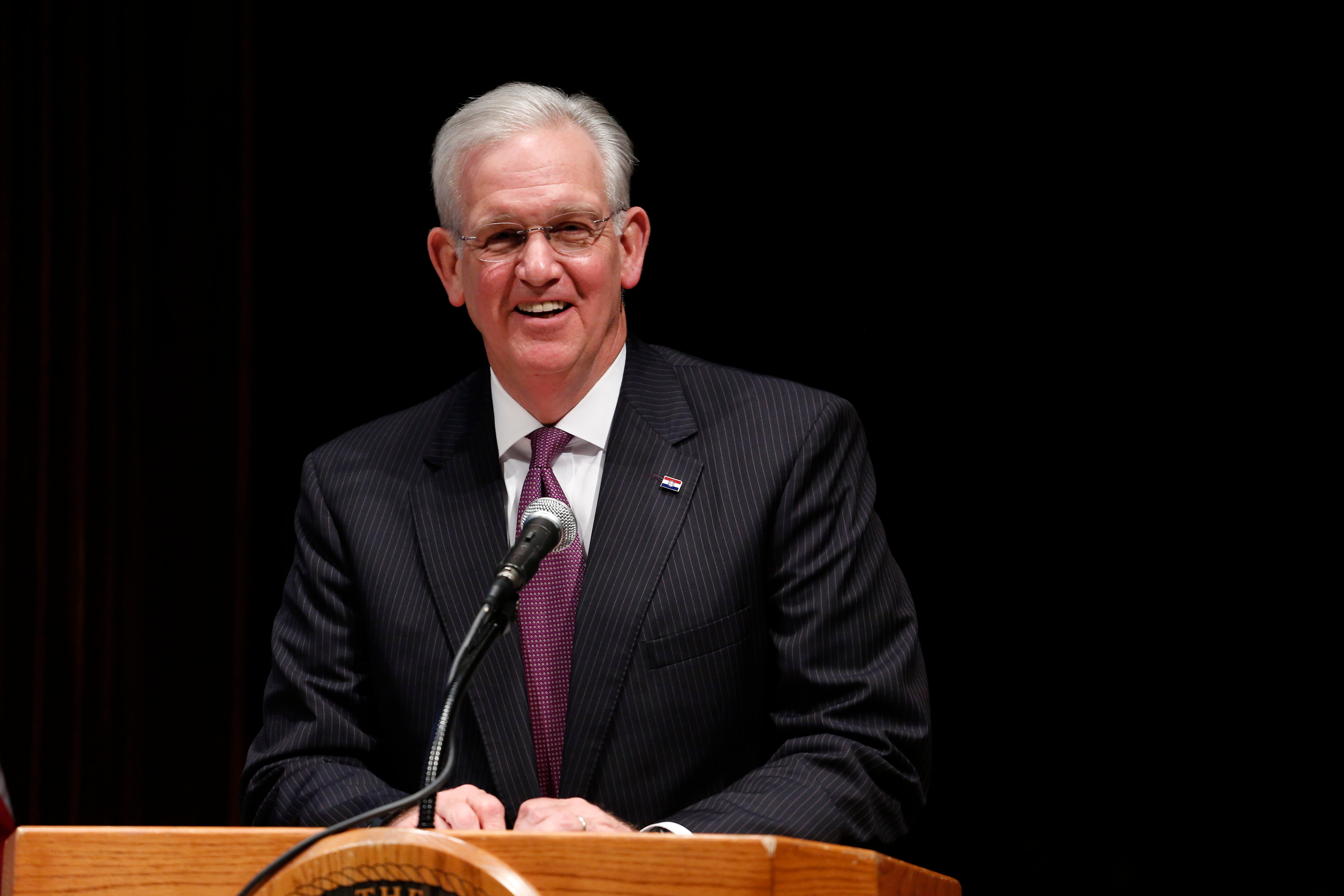 ExMissouri Gov. Jay Nixon joins push for thirdparty presidential bid