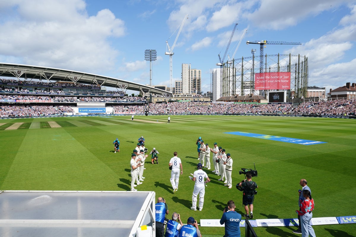 Fifth Ashes Test, day five: England hope Stuart Broad provides fairytale finish