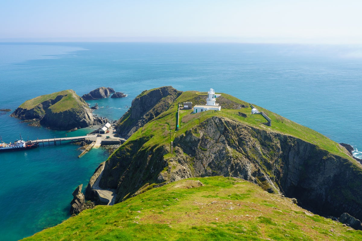 Famous UK wildlife island on verge of being evacuated due to water ...