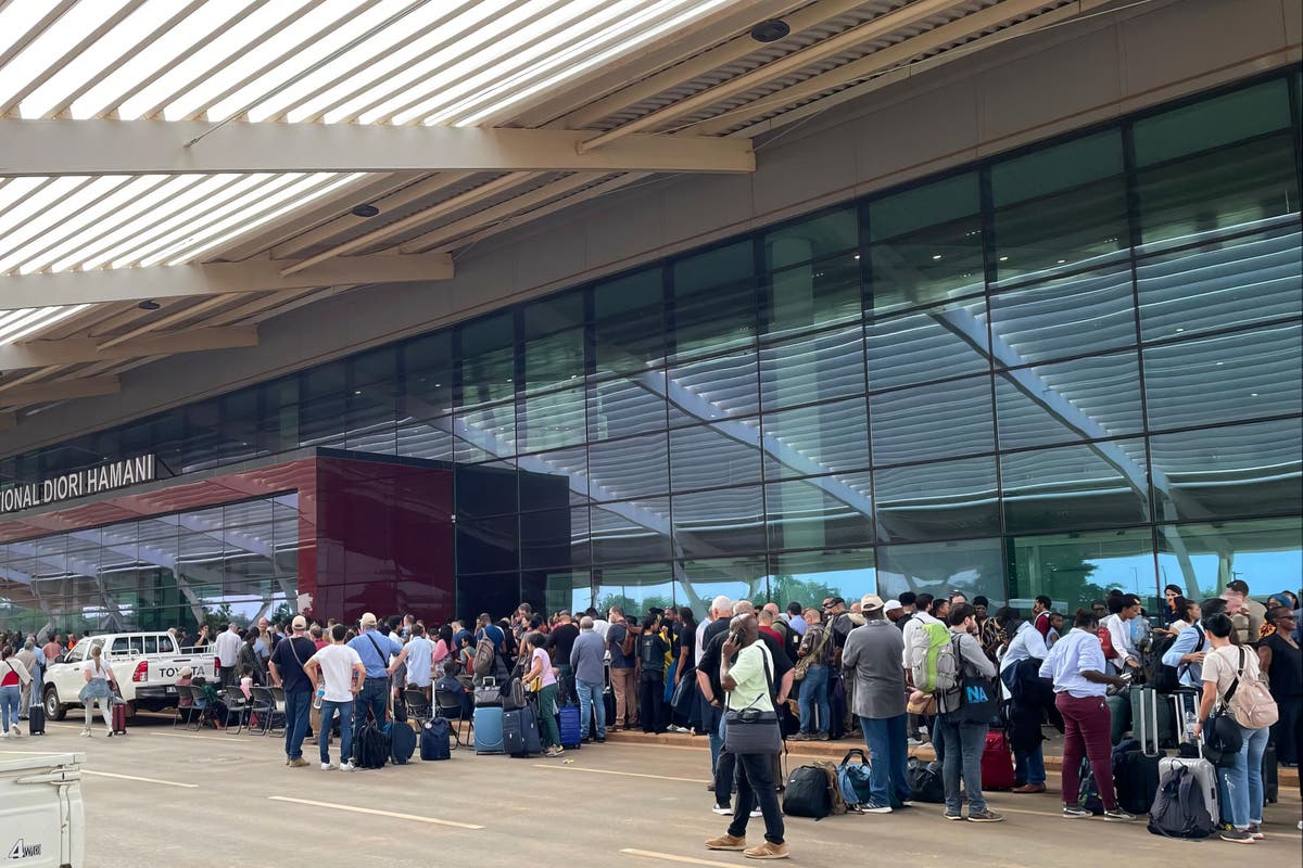 France begins evacuating citizens from Niger coup after neighbouring nations warn of war