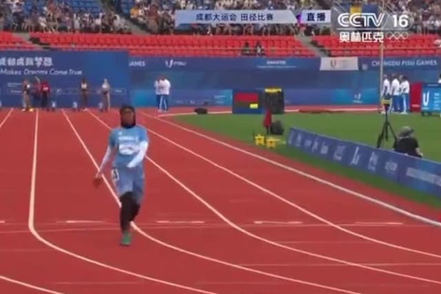 <p>An ‘untrained’ Somali runner skips over finish line of 100m sprint race.</p>