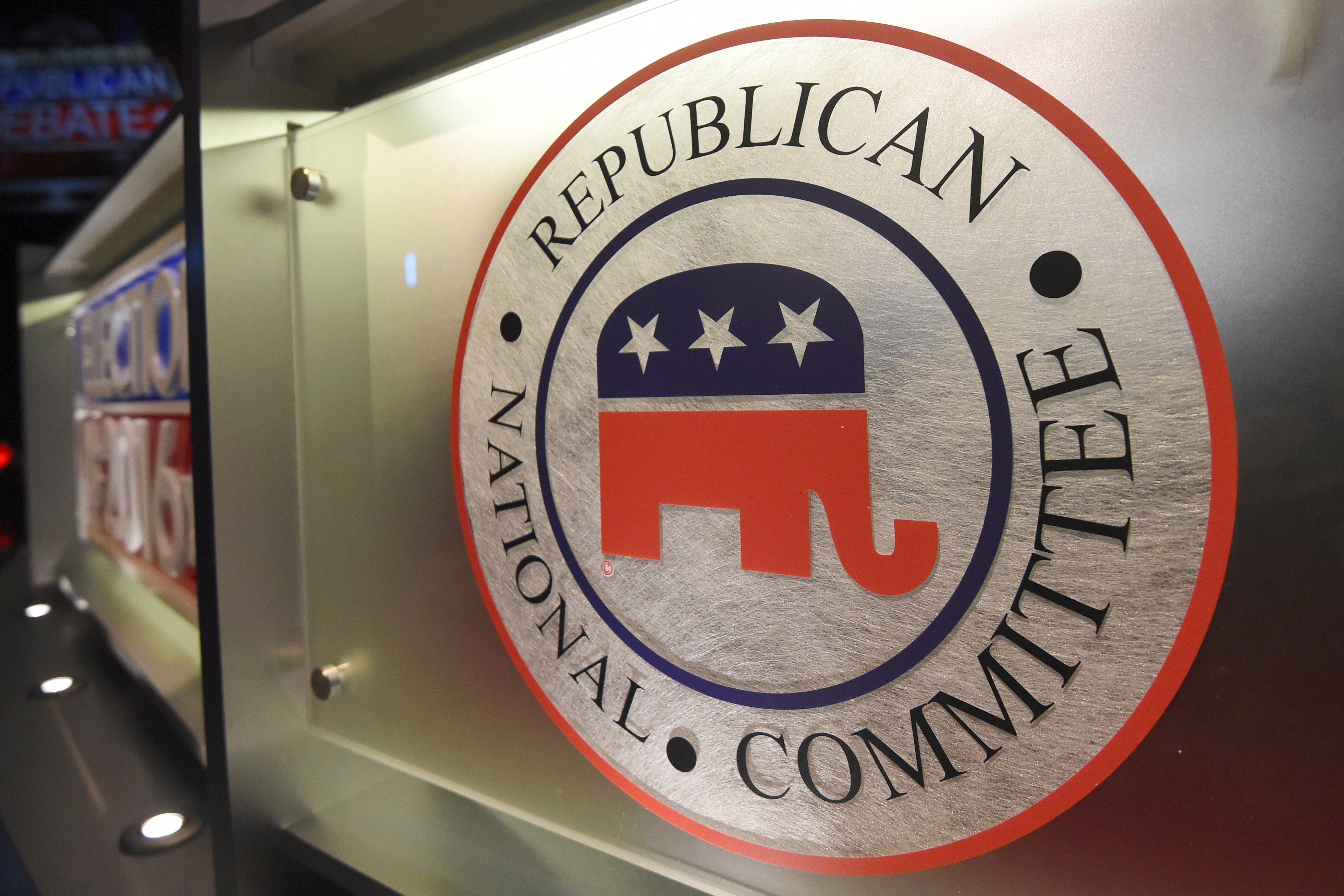 Republican National Committee boosts polling and fundraising thresholds