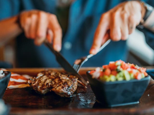 <p>You’re more likely to get chromium from your cookware than from your food</p>