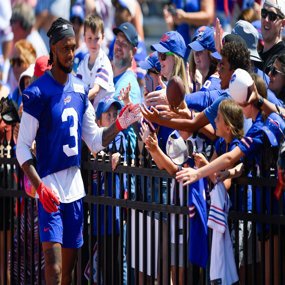 To boost donations, Bills' Damar Hamlin encourages 'Donate Now