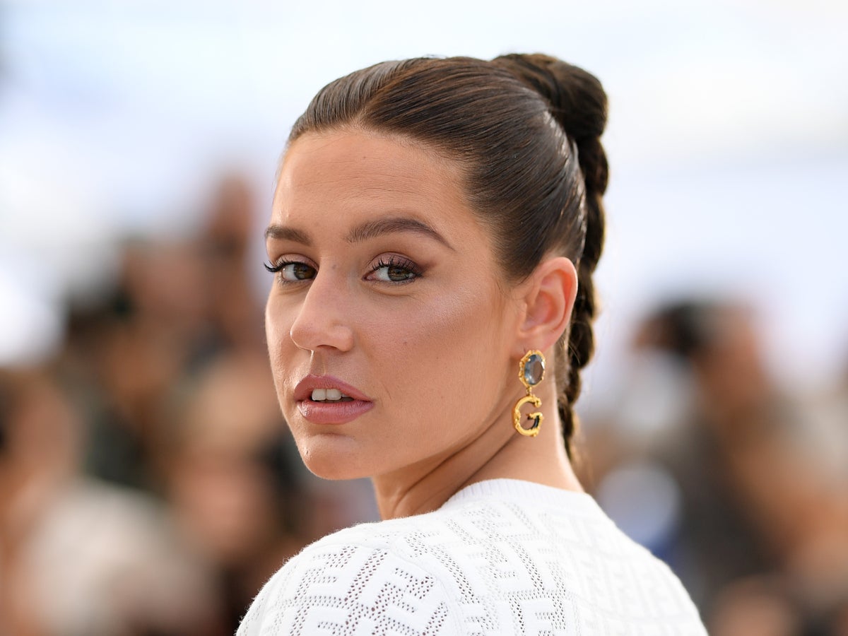 Adele Exarchopoulos Says LGBTQ Community s Blue Is Adele Exarchopoulos Says LGBTQ Community s Blue Is