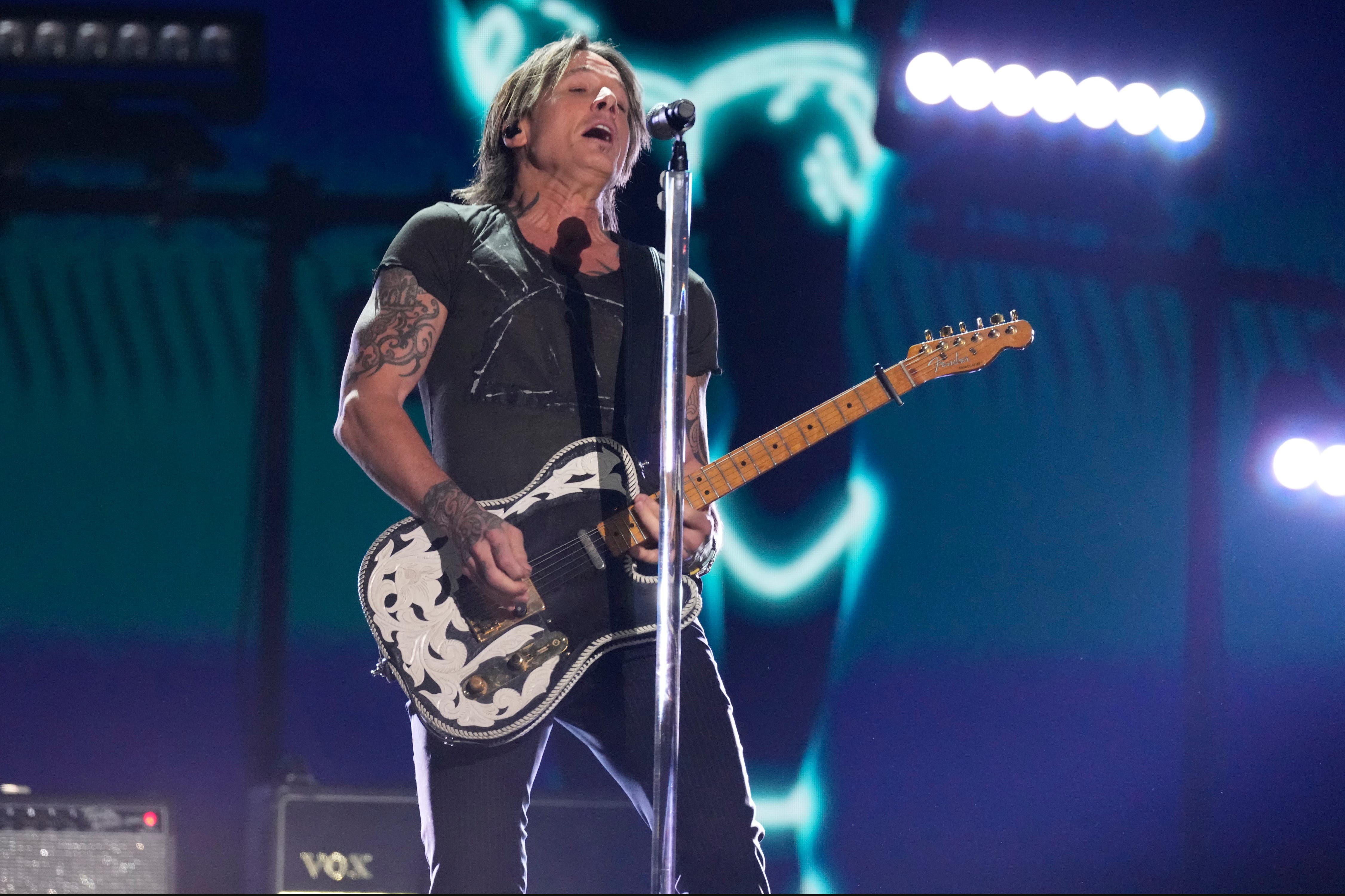 Keith Urban, Kix Brooks of Brooks & Dunn to be inducted into the Nashville Songwriters Hall of Fame - Vimarsana News
