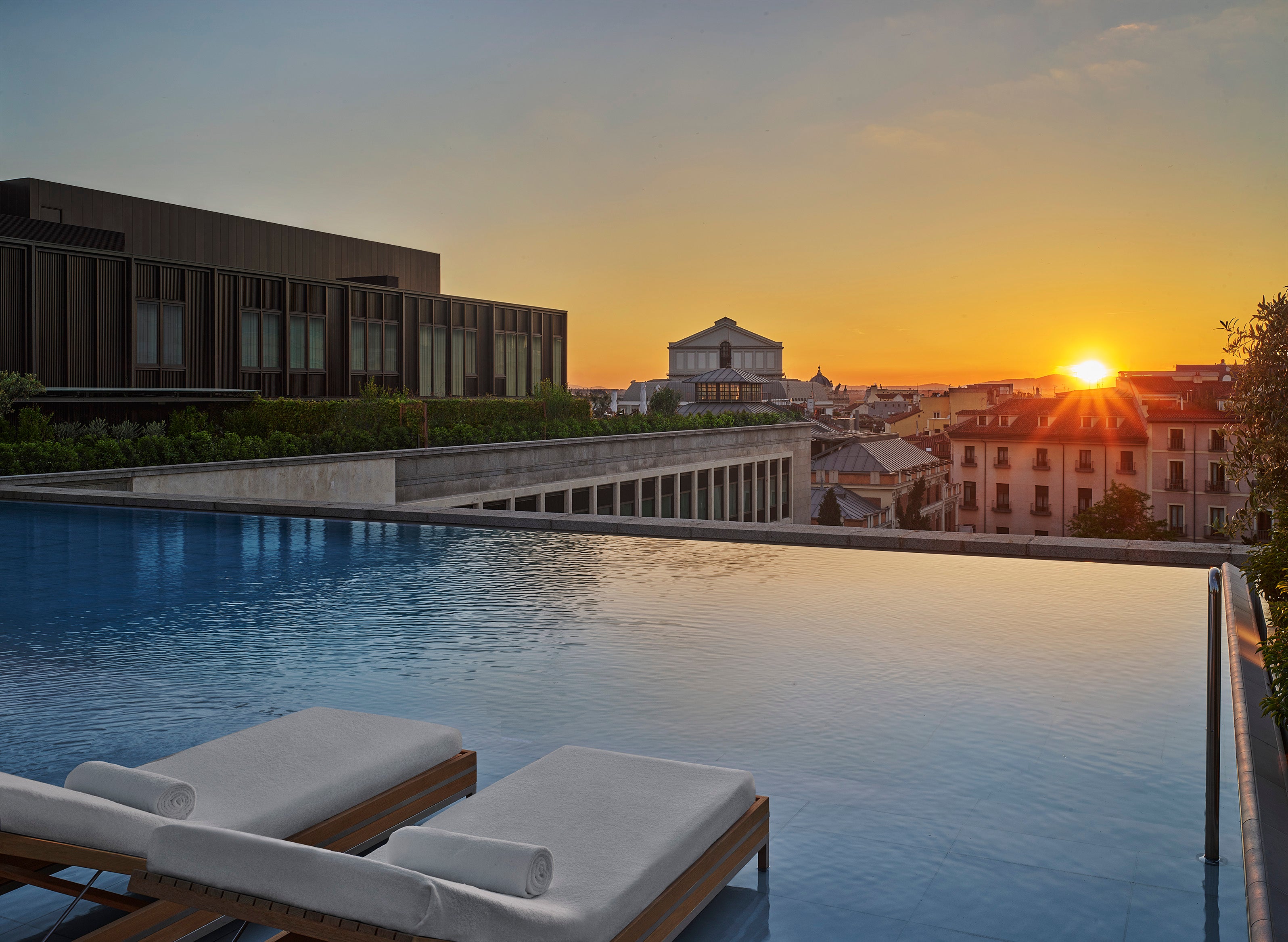 The rooftop pool at Madrid EDITION
