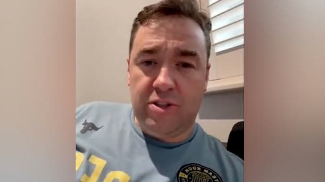 <p>Jason Manford sends touching video message to woman after only one person attends her show at Edinburgh Fringe Festival.</p>