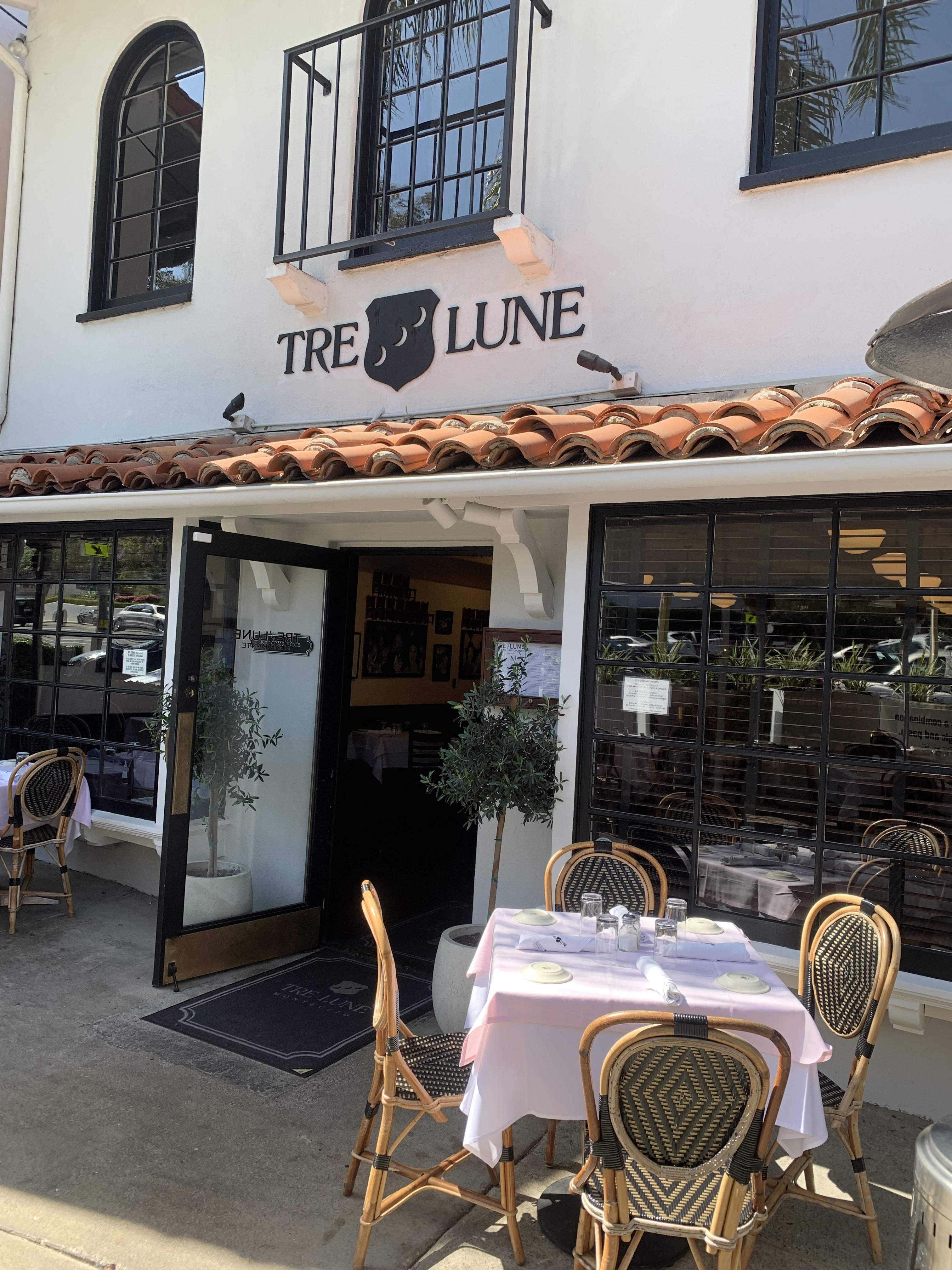 The exterior of Tre Lune restaurant in Montecito, California