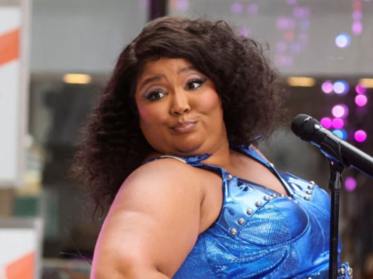 Lizzo faces another lawsuit on day she’s set to receive humanitarian award