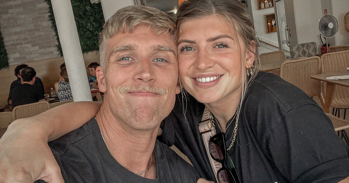 Chris Hemsworth and Charlize Theron Became the Reason Why Two Stunt Doubles Got Married 3 Charlize Theron stunt double takes out husband after quitting chef job