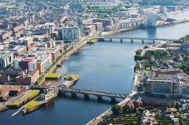 <p>With the River Shannon cutting through the city, you can even explore Limerick by kayak</p>