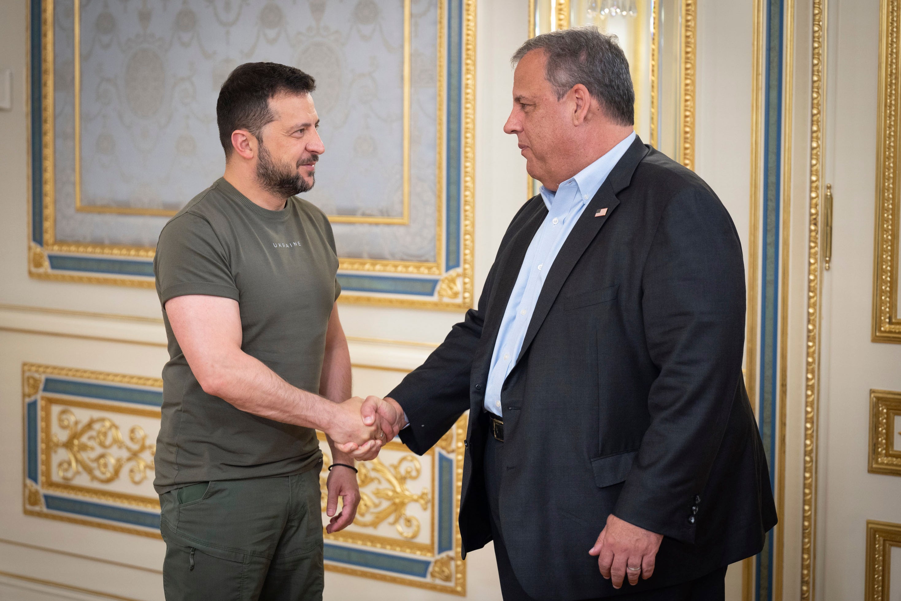 Ukrainian President Volodymyr Zelensky meets former New Jersey Governor Chris Christie