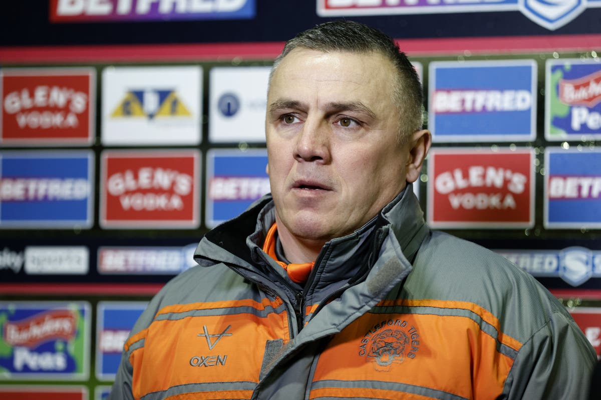 Castleford coach Andy Last sacked after heavy home defeat to Huddersfield