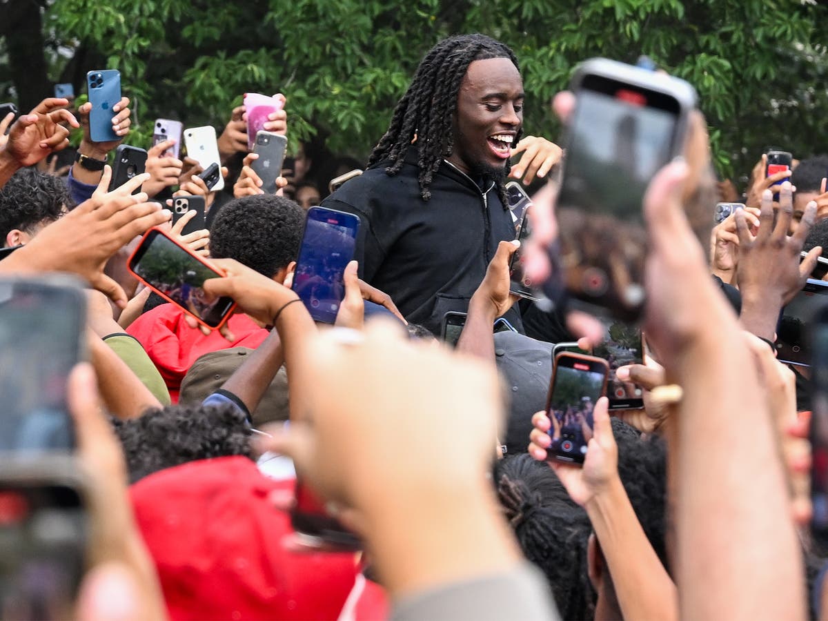 Twitch influencer Kai Cenat charged with inciting riot after NYC &lsquo;giveaway&rsquo; descends into violence