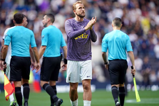 Harry Kane applauded the fans after the match (Yui Mok/PA)