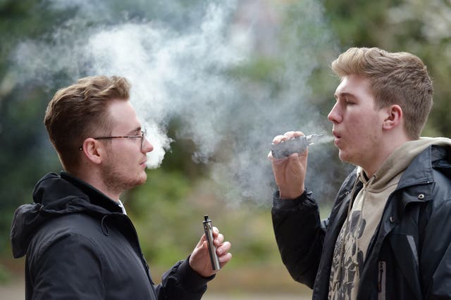<p>Study links lung conditions to young people who vape</p>