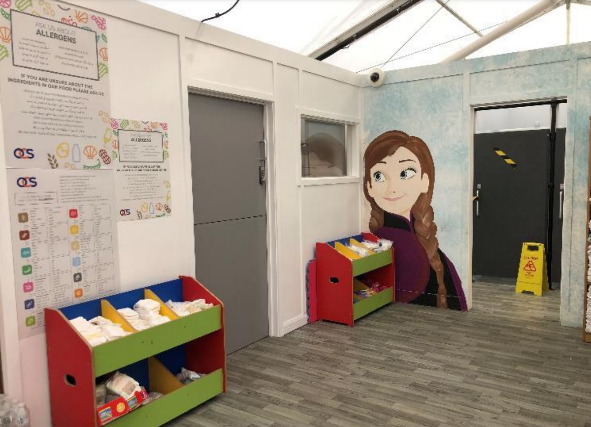 Home Office spent £1,500 ‘redecorating’ migrant detention centre where children’s cartoons painted over Home Office spent £1,500 ‘redecorating’ migrant detention centre where children’s cartoons painted over