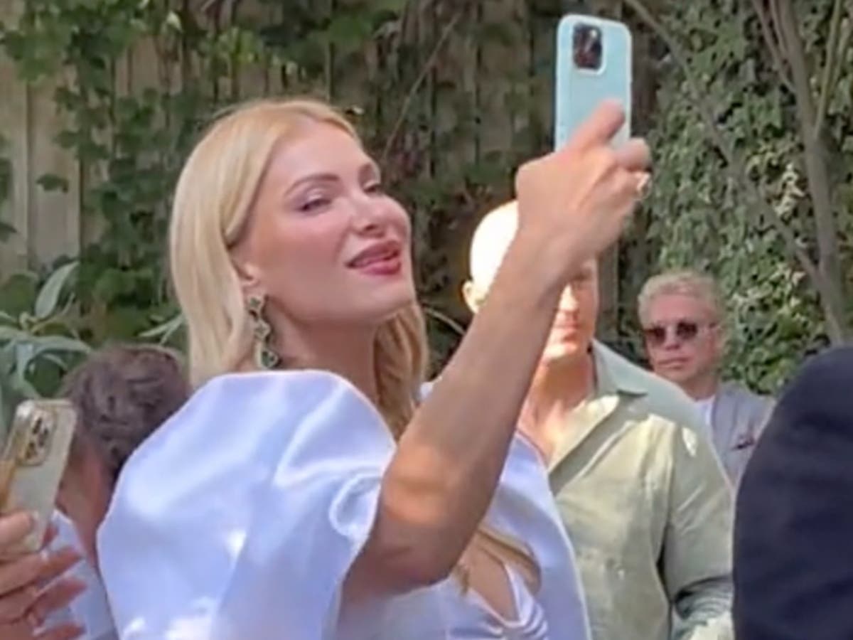 Groom threatens TikTokker after they exposed a guest wearing white at his wedding