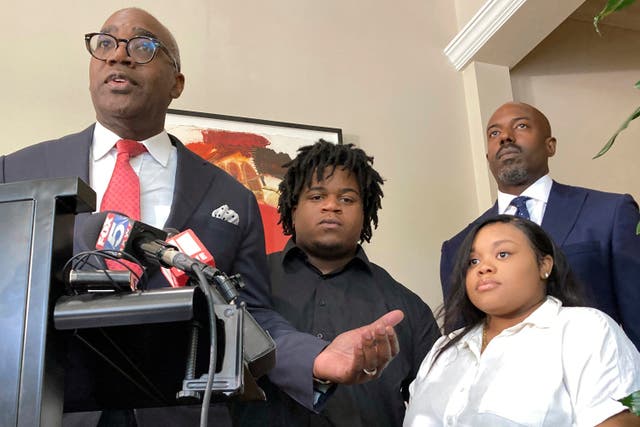 <p>The baby’s mother and father Jessica Ross and Treveon Isaiah Taylor Sr (centre), with attorneys Roderick Edmond (left) and  Cory Lynch (right) </p>