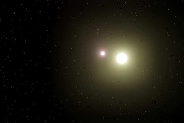 Se observaron anomalías gravitacionales con sistemas estelares binarios.