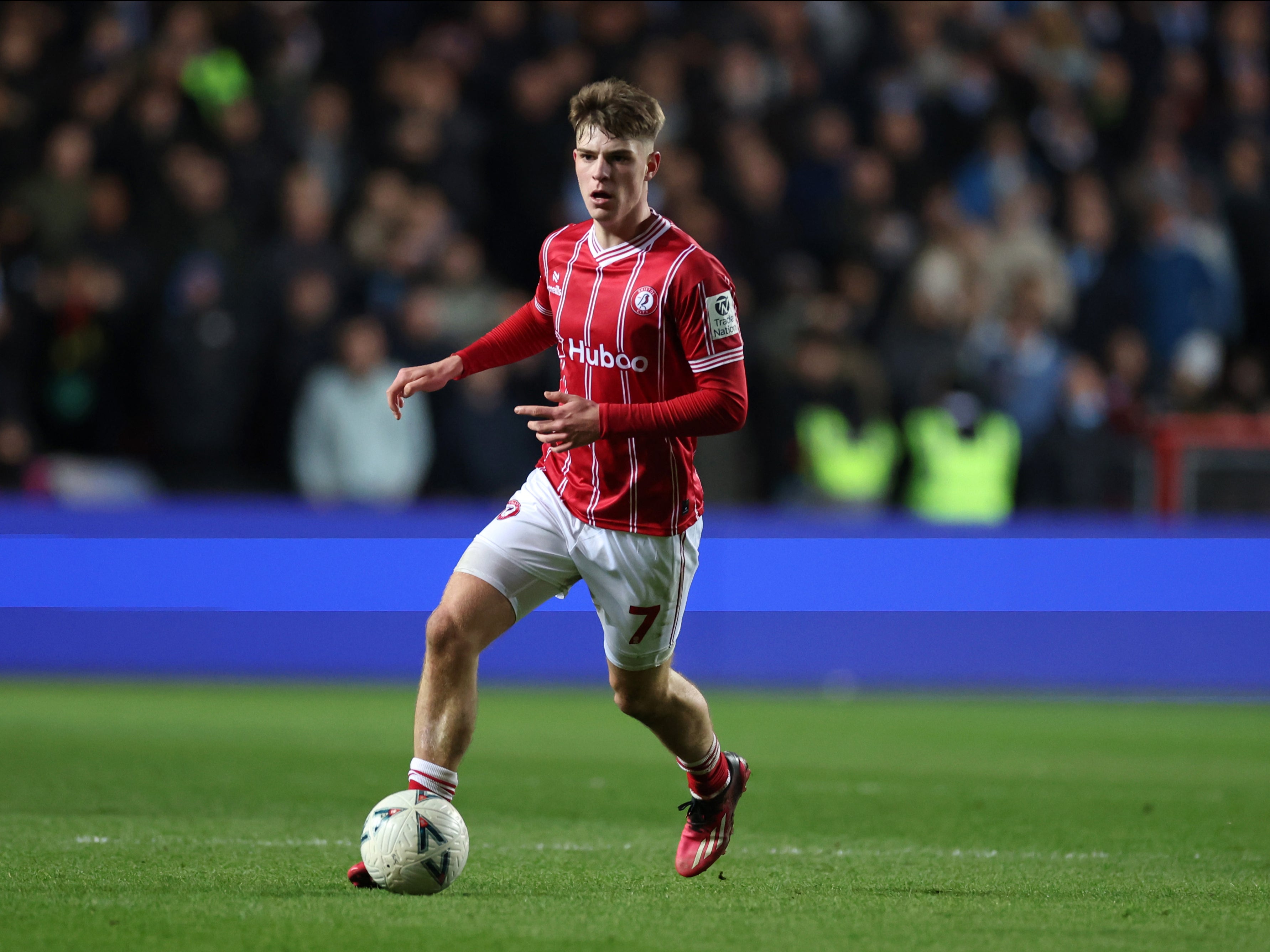 Scott a fait sa percée professionnelle à Bristol City