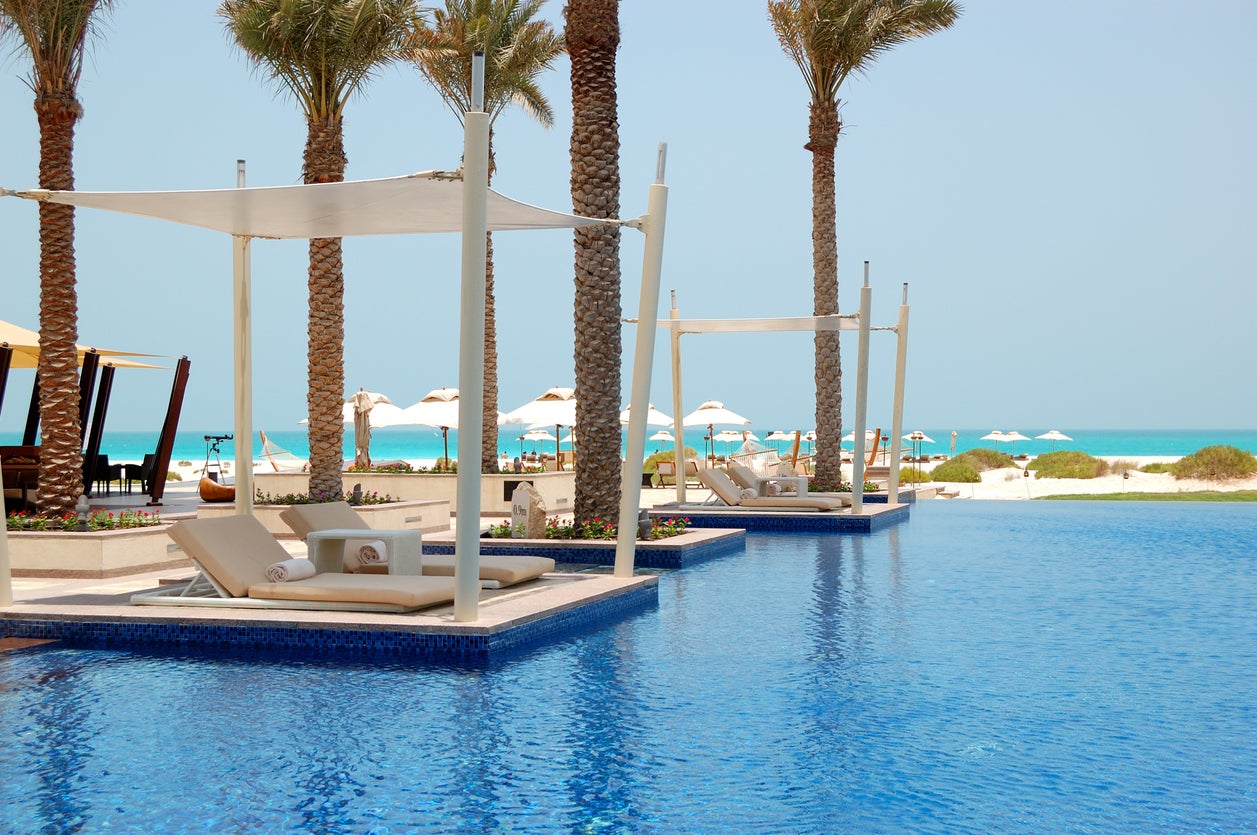 <p>Experience Abu Dhabi beach life </p>