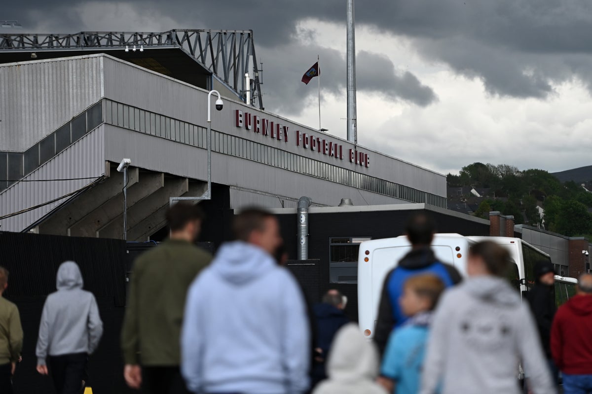 Burnley faces Sheffield Wednesday in Championship clash