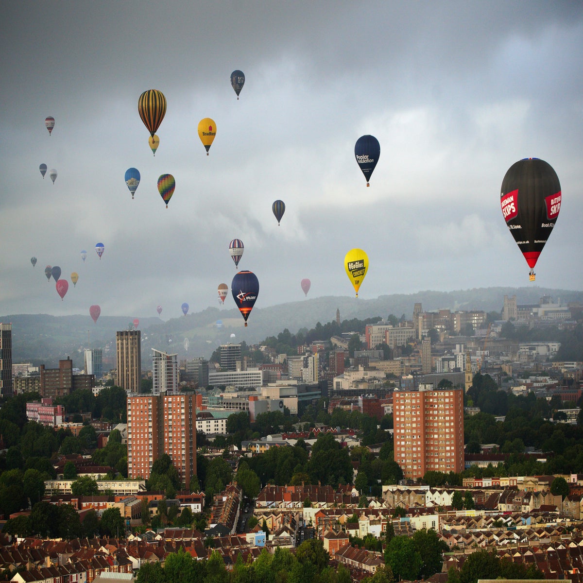 Hot air balloons fill sky above Bristol during annual fiesta | The  Independent