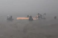 Hawaii: Lahaina residents escape wildfires by jumping into ocean