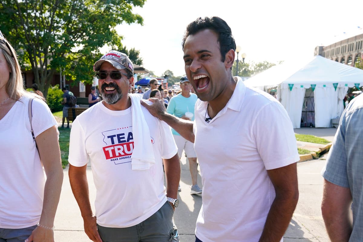 How Vivek Ramaswamy is pushing — delicately — to win over Trump supporters How Vivek Ramaswamy is pushing — delicately — to win over Trump supporters