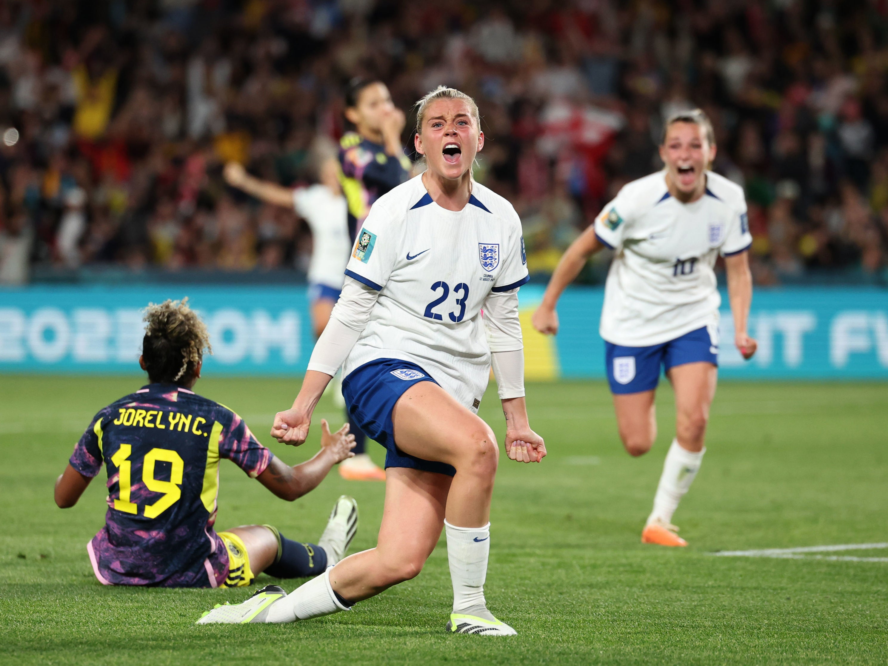 Alessia Russo celebrates scoring the winning goal against Colombia